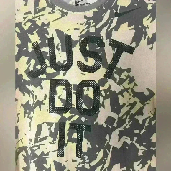 Nike Boys T-shirt - Picture 3 of 9